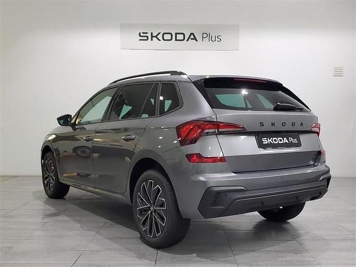 Gris Usado 2025 Skoda Kamiq SUV | 25.490 € (Un poco caro) - Imagen 1/4