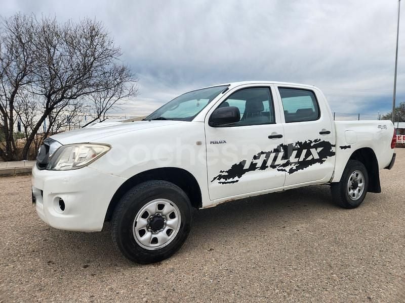 Usado Toyota HiLux 144 CV (105 kW) 2011 Blanco Recogida