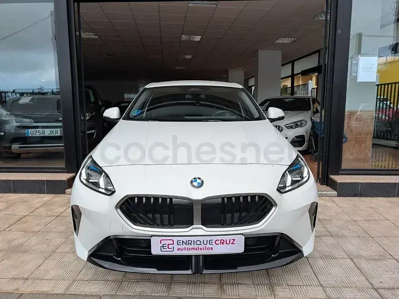 Usado BMW 120 190 CV (139 kW) 2024 Blanco Utilitario
