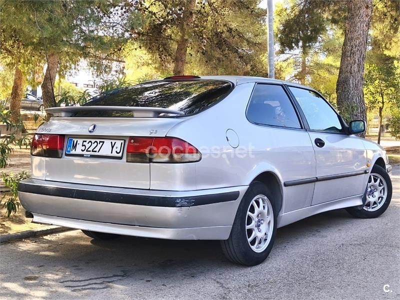 Usado Saab 9-3 115 CV (84 kW) 1999 Gris / plata Berlina
