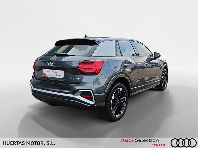 Usado Audi Q2 S-Line 116 CV (85 kW) 2025 Gris SUV