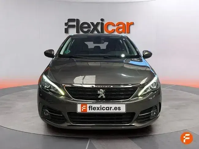 Usado Peugeot 308 Access 110 CV (80 kW) 2020 Gris