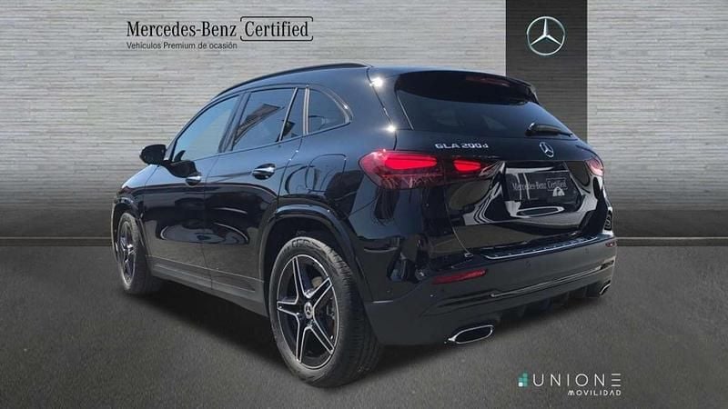Usado Mercedes GLA200 150 CV (110 kW) 2025 SUV