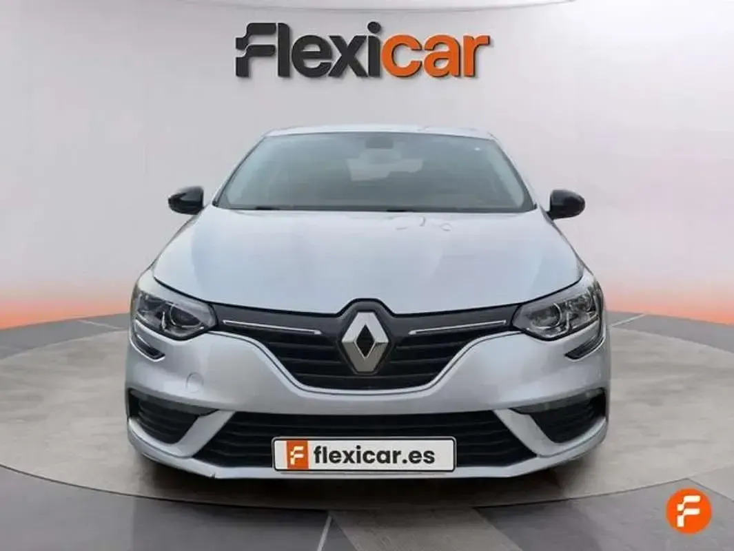 Usado Renault Mégane LIMITED 140 CV (102 kW) 2020 Gris Utilitario