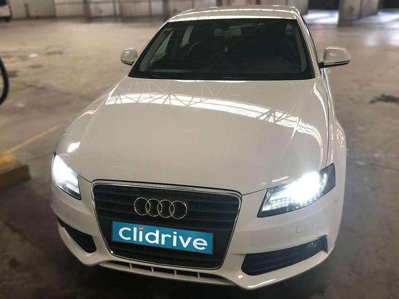 Usado Audi A4 Premium 140 CV (102 kW) 2009 Blanco Berlina