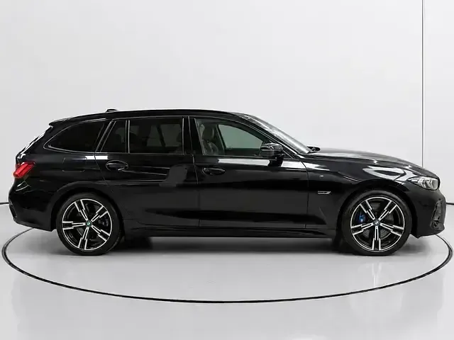 Usado BMW 330e Comfort Edition 292 CV (214 kW) 2022 Otro Familiar