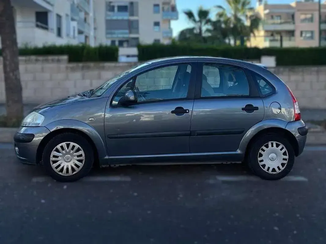 Usado Citroën C3 68 CV (50 kW) 2010 Gris Utilitario