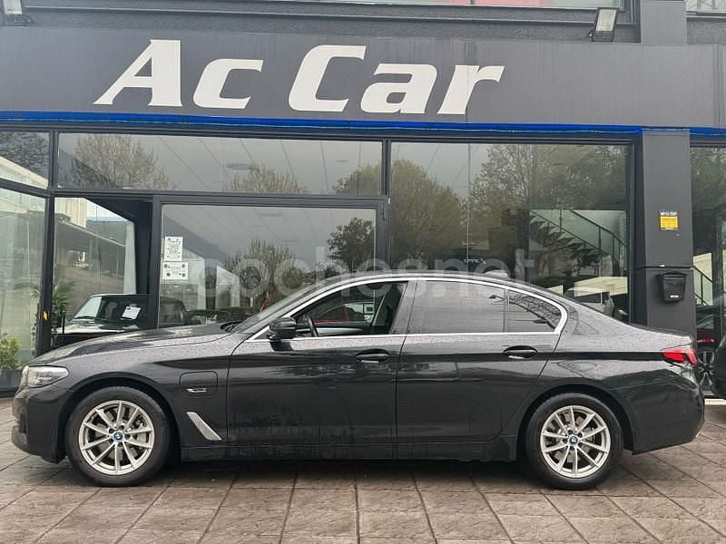Negro Usado 2022 BMW 520 Berlina | 26.500 € (Super precio) - Imagen 1/4