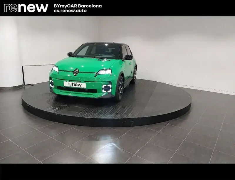 Usado Renault 5 E-Tech Techno 110 kW (150 CV) 2025 Verde Berlina