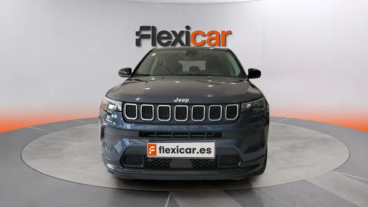 Usado Jeep Compass Longitude 131 CV (96 kW) 2022 Gris SUV