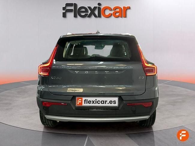 Usado Volvo XC40 150 HP (110 kW) 2019 Cinzento SUV