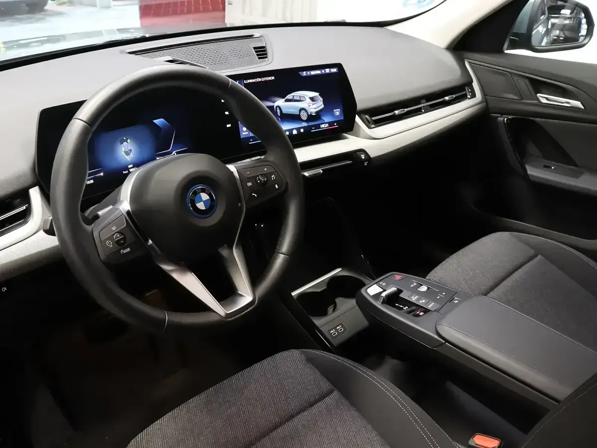 Usado BMW iX1 150 kW (204 CV) 2024 Verde SUV
