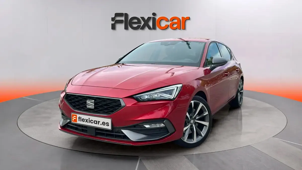 Usado Seat Leon FR 150 CV (110 kW) 2020 Granate Berlina