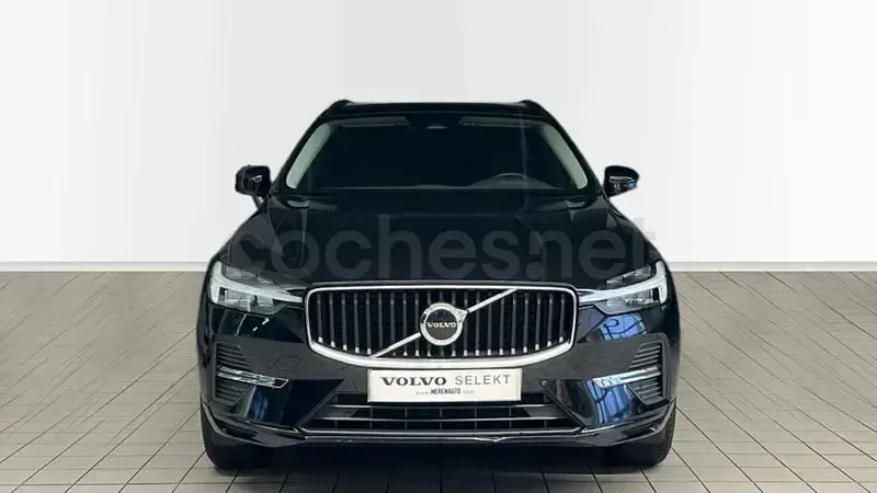 Usado Volvo XC60 Momentum 197 CV (144 kW) 2022 Negro SUV