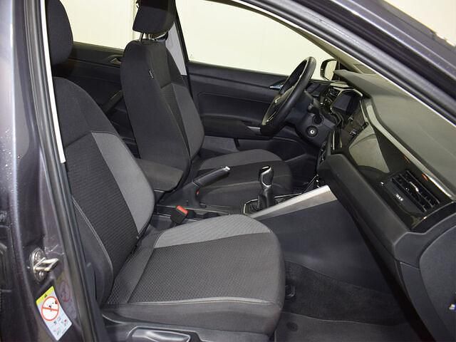 Usado VW Polo Life 95 CV (69 kW) 2024 Gris / plata Berlina