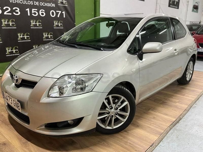 Usado Toyota Auris Luna 126 CV (92 kW) 2009 Beige Utilitario