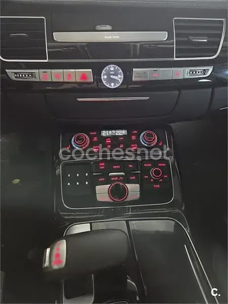 Usado Audi A8 258 CV (189 kW) 2014 Granate Berlina