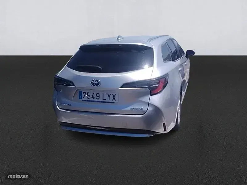Usado Toyota Corolla Business Edition 122 CV (89 kW) 2022 Gris Familiar