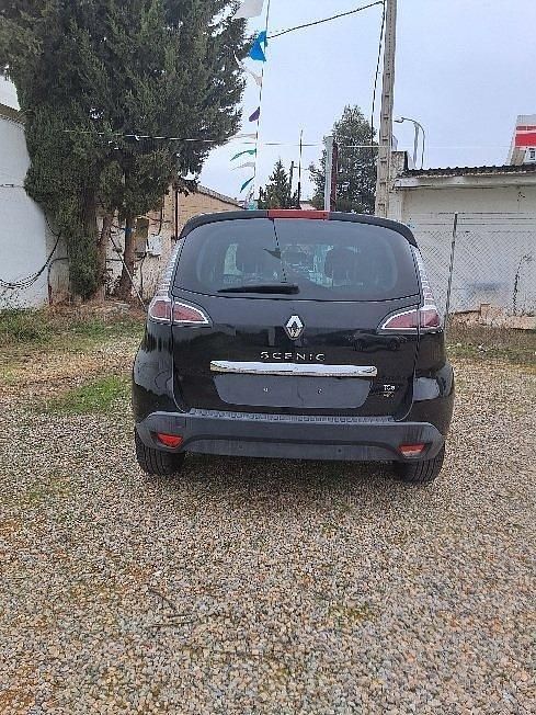 Usado Renault Scénic III 115 CV (84 kW) 2015 Negro