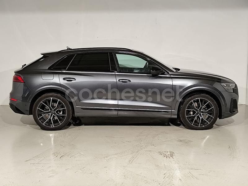 Usado Audi Q8 286 CV (210 kW) 2025 Gris / plata SUV