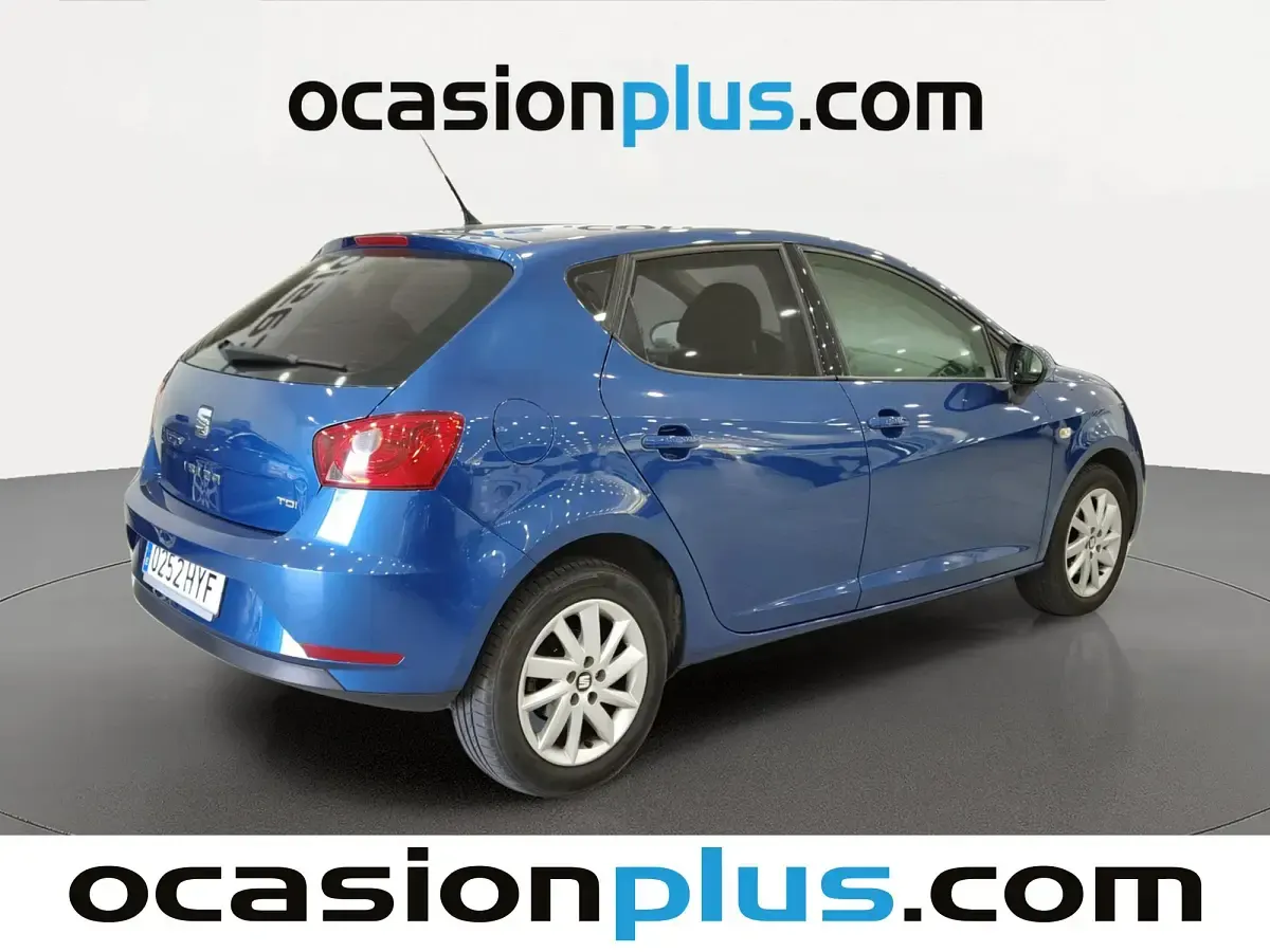 Usado Seat Ibiza Style 105 CV (77 kW) 2014 Azul Utilitario