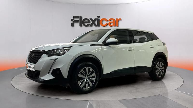 Usado Peugeot 2008 Active 110 CV (80 kW) 2021 Blanco SUV