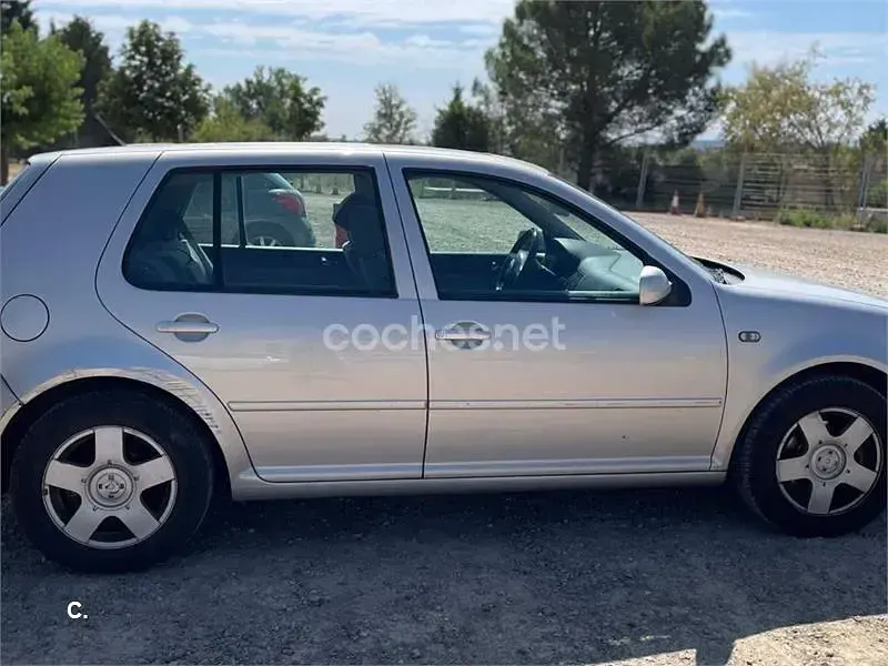 Usado VW Golf III Highline 110 CV (80 kW) 1998 Gris / plata Berlina