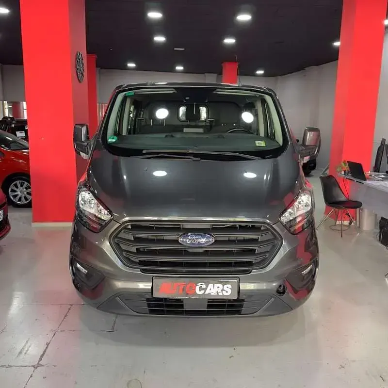 Usado Ford Transit Custom Trend 170 CV (125 kW) 2019 Gris Van