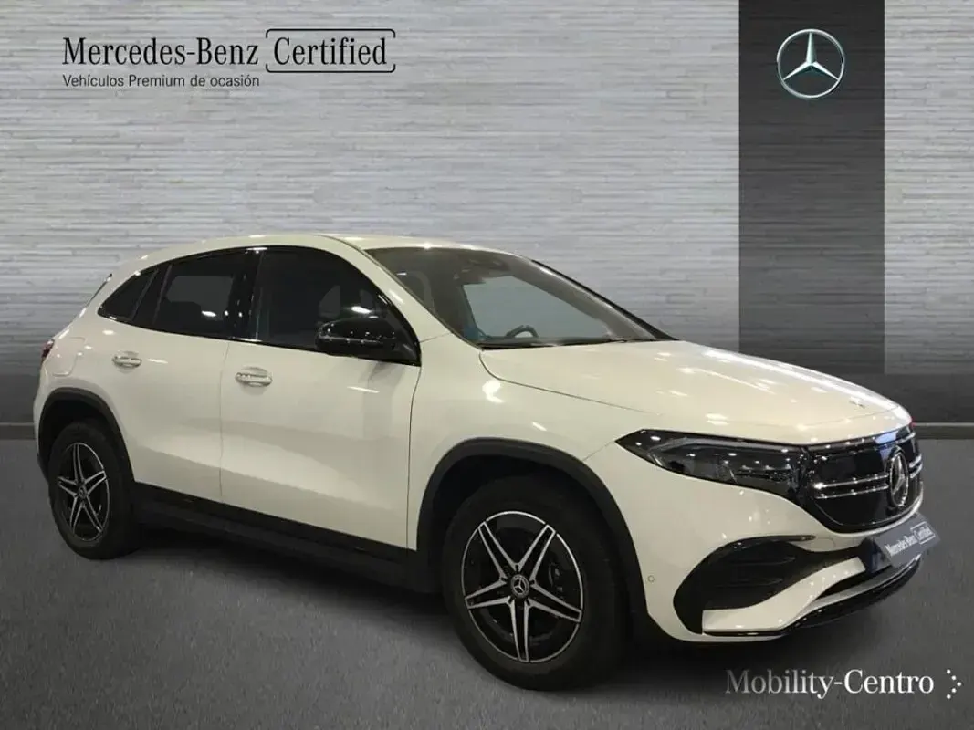 Usado Mercedes EQA250+ AMG line 139 kW (190 CV) 2023 Digital white  metallic paint SUV