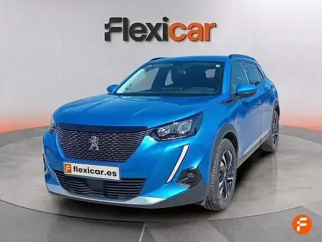 Usado Peugeot 2008 Allure 130 CV (95 kW) 2021 Azul SUV