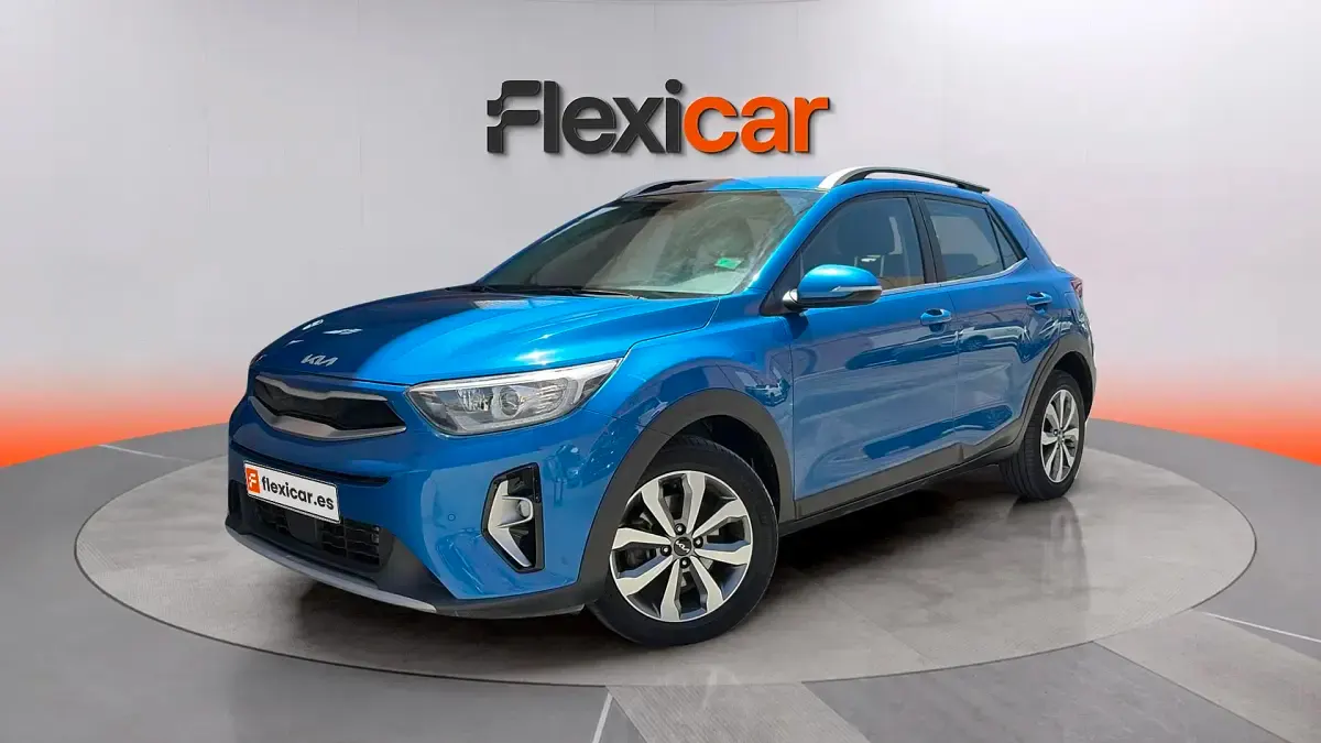Usado Kia Stonic 101 CV (74 kW) 2022 Azul SUV