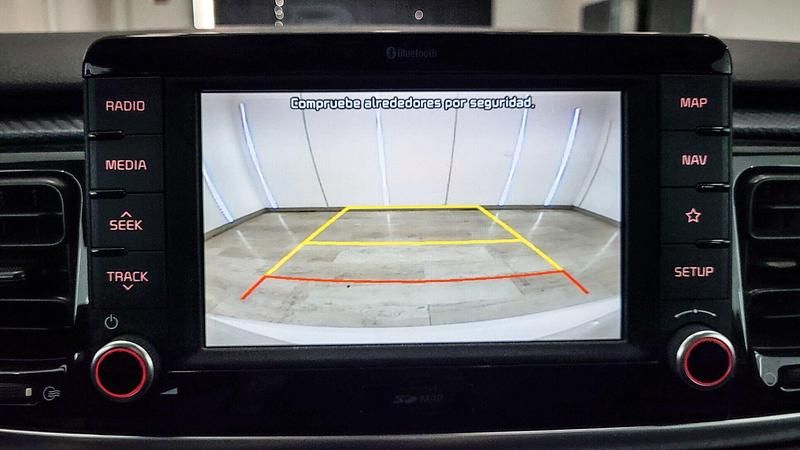 Usado Kia Rio 120 CV (88 kW) 2020 Blanco Berlina