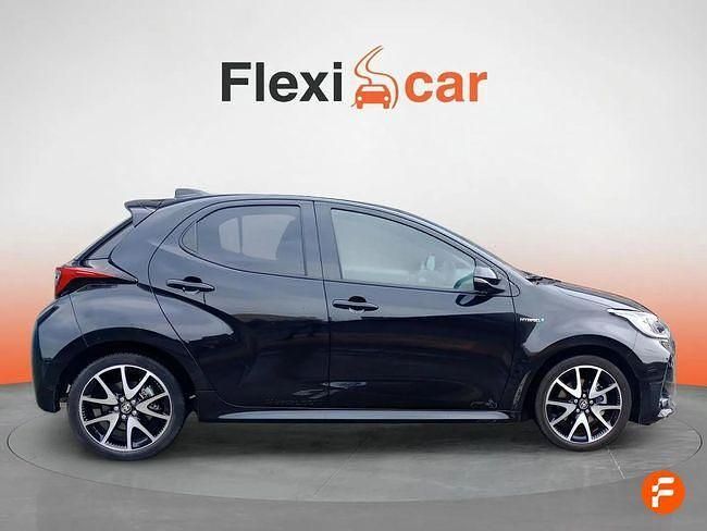 Usado Toyota Yaris Hybrid Edition 116 CV (85 kW) 2020 Negro Berlina
