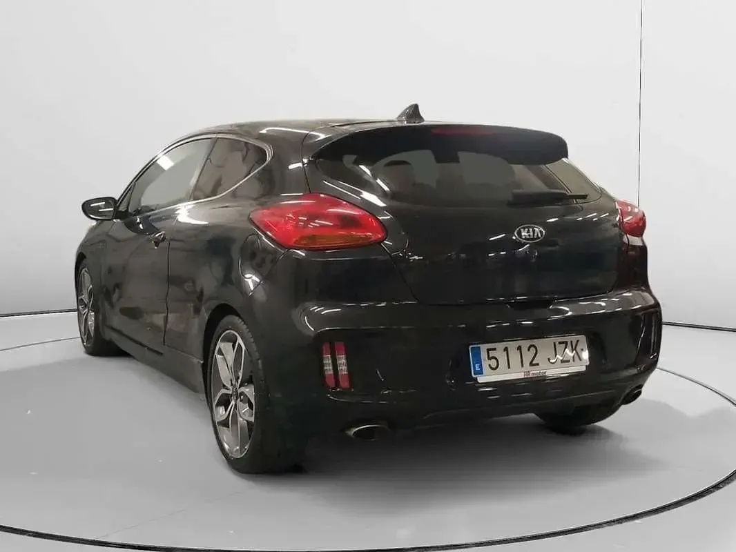 Usado Kia Ceed GT GT 204 CV (150 kW) 2017 Negro Utilitario