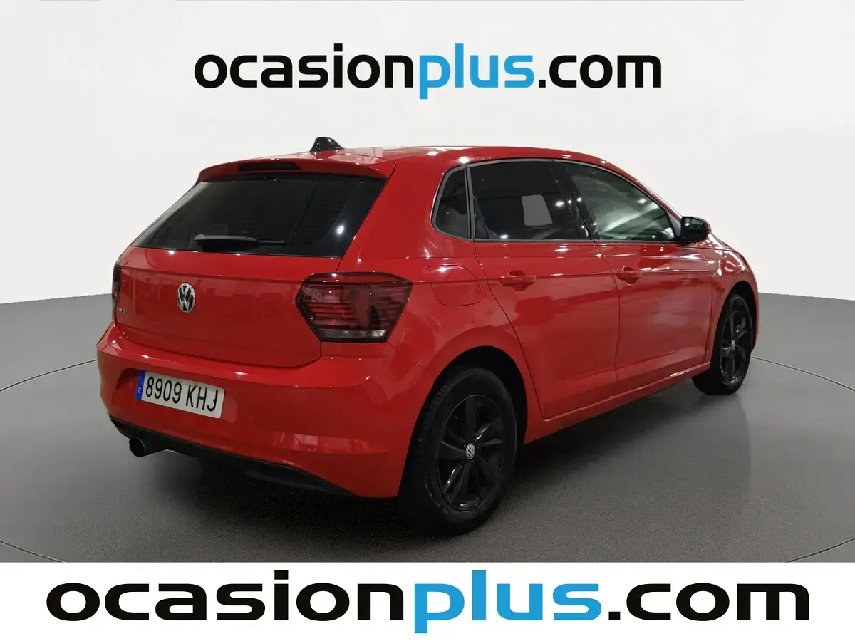 Usado VW Polo Advance 75 CV (55 kW) 2018 Rojo Utilitario