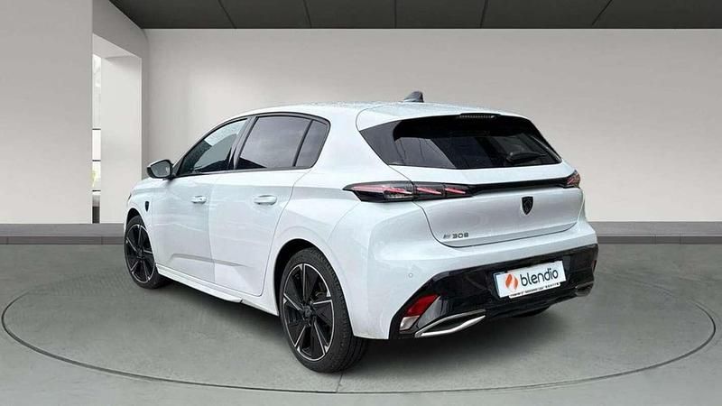 Usado Peugeot e-308 116 kW (158 CV) 2024 Blanco Utilitario