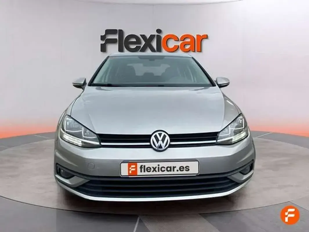 Usado VW Golf VII Advance 116 CV (85 kW) 2017 Gris Utilitario