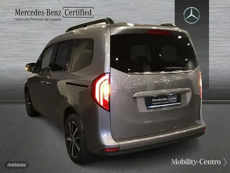 Usado Mercedes EQT200 89 kW (122 CV) 2025 Gris Monovolumen