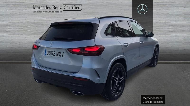 Usado Mercedes GLA200 150 HP (110 kW) 2025 Cinzento SUV