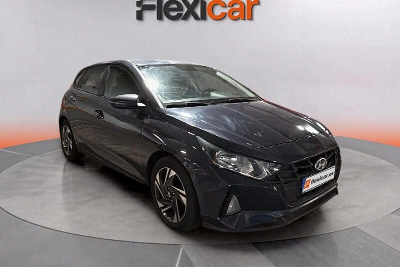 Azul Usado 2021 Hyundai i20 Berlina | 12.390 € (Precio justo) - Imagen 1/4