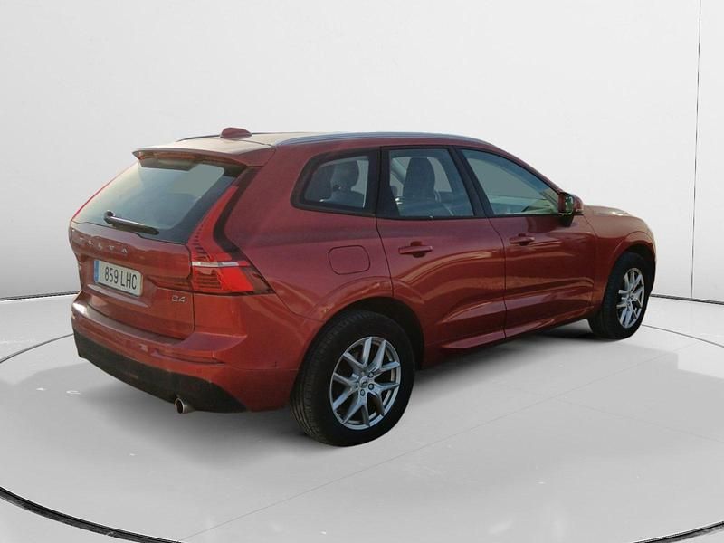Usado Volvo XC60 Momentum 190 CV (139 kW) 2020 Rojo SUV