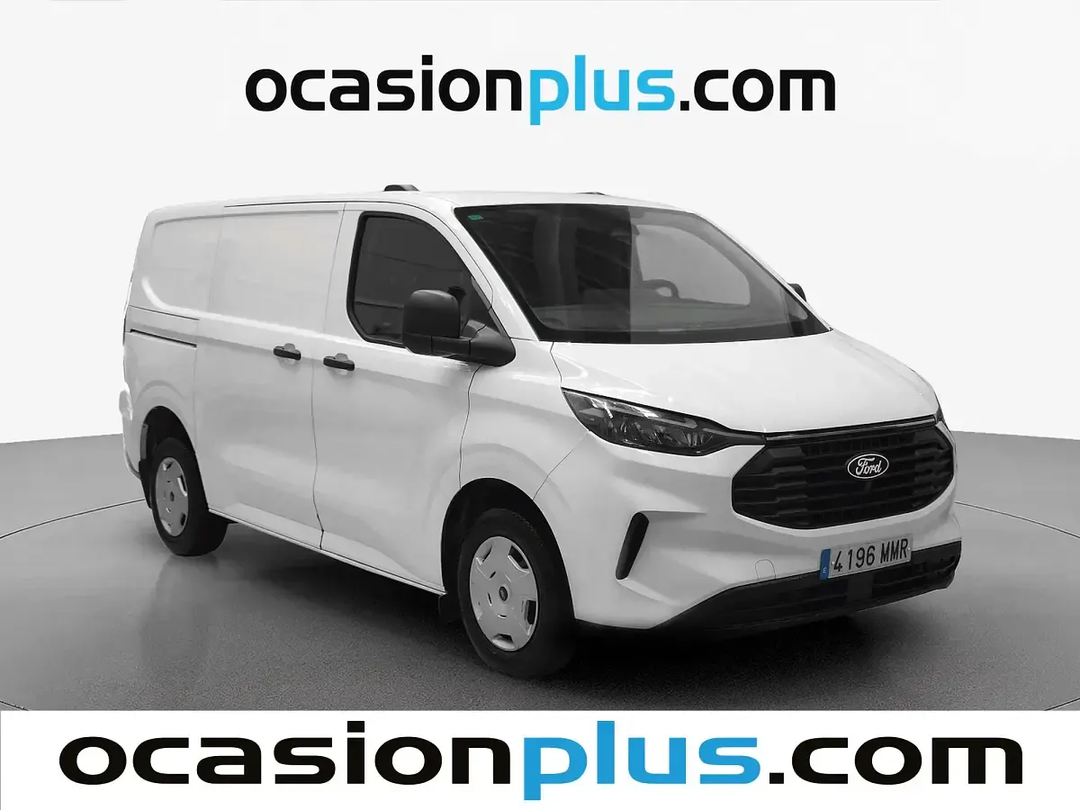 Usado Ford 300 Trend 136 CV (100 kW) 2024 Blanco Familiar
