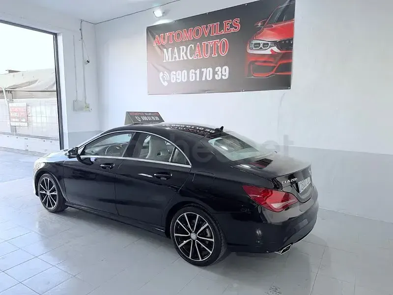 Usado Mercedes CLA200 AMG line 136 CV (100 kW) 2016 Negro Coupe