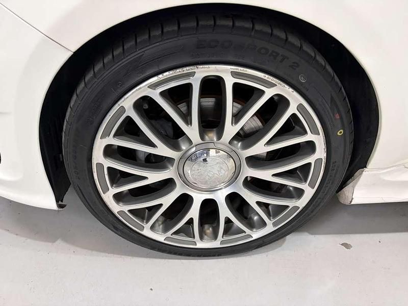 Usado Abarth 500 135 CV (99 kW) 2012 Blanco Utilitario