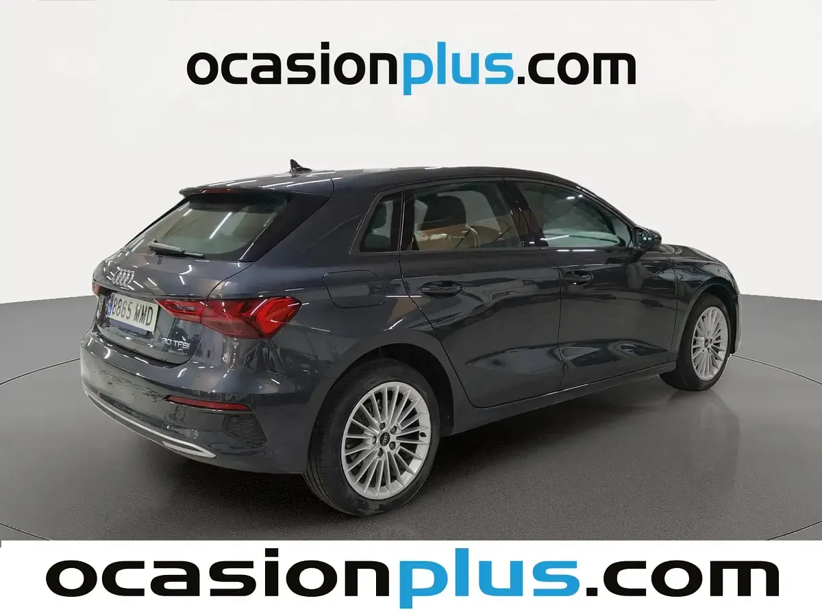 Usado Audi A3 Sportback Advanced Plus 110 CV (80 kW) 2023 Gris Utilitario
