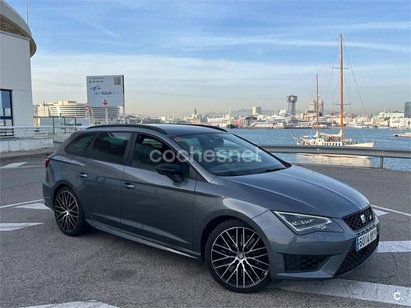 Usado Seat Leon ST CUPRA 280 CV (205 kW) 2015 Gris / plata Familiar