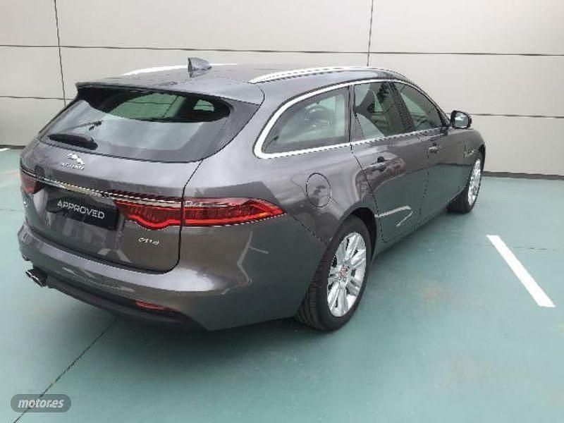 Usado Jaguar XF Prestige 180 CV (132 kW) 2017 Gris Berlina
