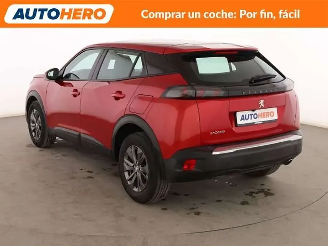 Usado Peugeot 2008 Active 110 CV (80 kW) 2021 Rojo SUV