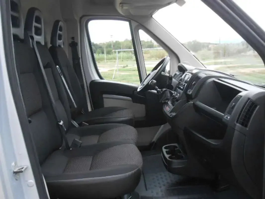 Usado Citroën Jumper 131 CV (96 kW) 2019 Gris Monovolumen