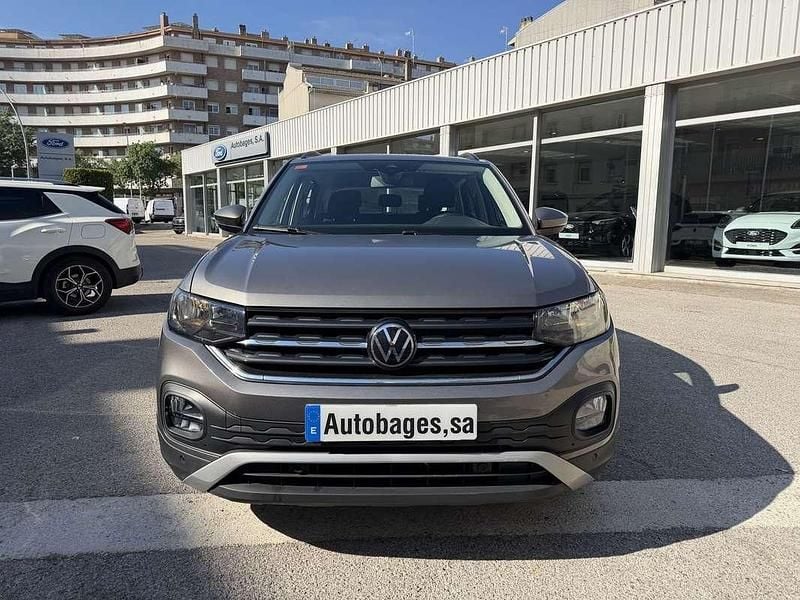 Usado VW T-Cross Advance 95 CV (69 kW) 2021 Gris SUV